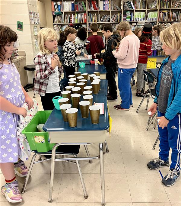  students playing game